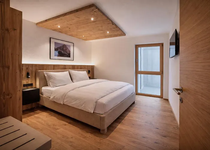 Alpenglow - By Alpenluxus Collection * Muhlen (Tyrol)